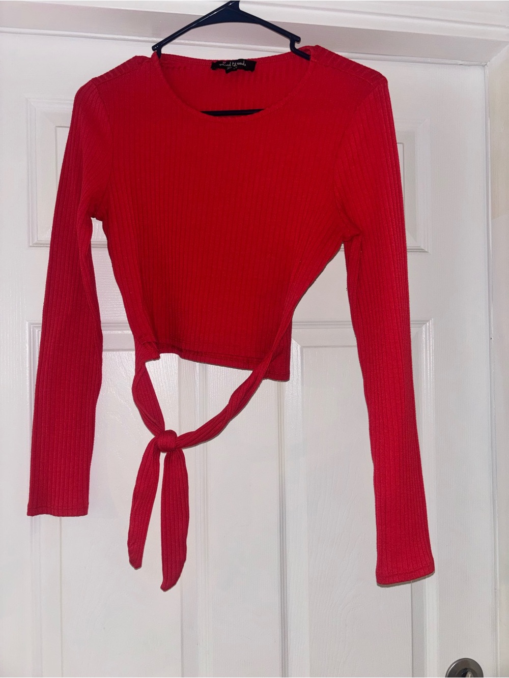 Women’s Red Ribbed Tie-Front Long Sleeve Top